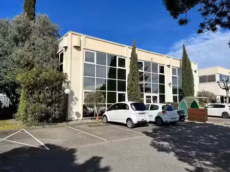 location bureaux 180m²