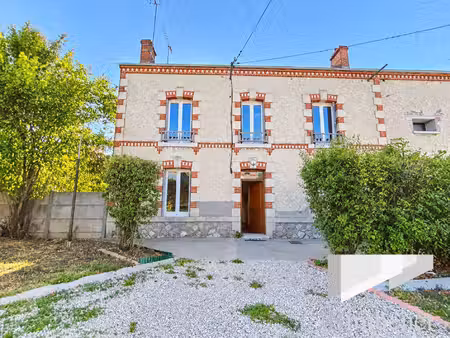 tout le cachet de l'ancien pour cette charmante maison de ville