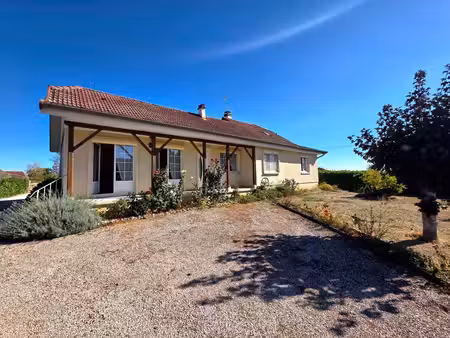 maison familiale de 111 m²  4 chambres et beau terrain clos de 1956 m²