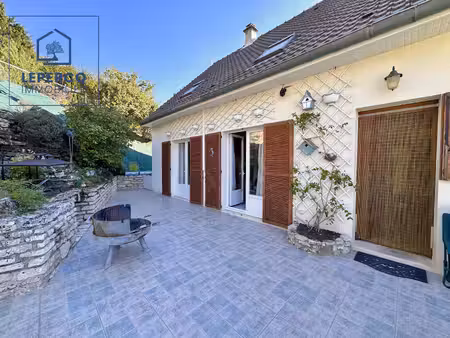 maison 7 pièces 140 m ²