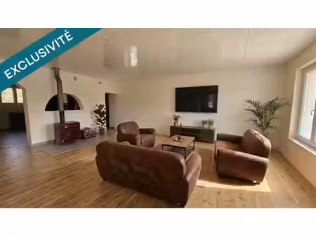 maison 8 pièces avec garage et jardin