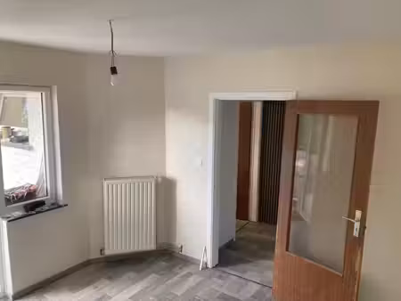charmant studio 28 m2 + terrasse au centre de wavre