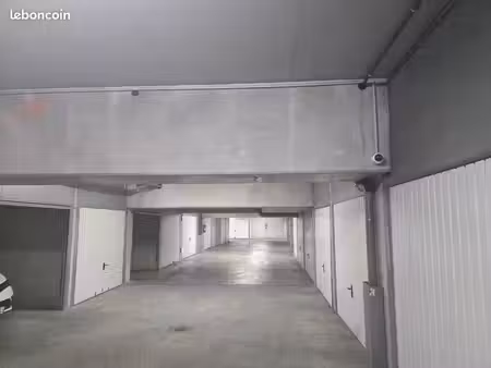 garage fermé dans résidence sécurisée