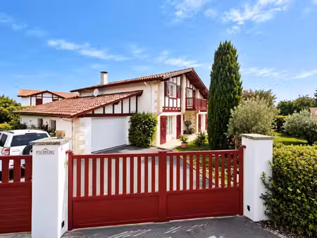 maison basque à vendre à ascain