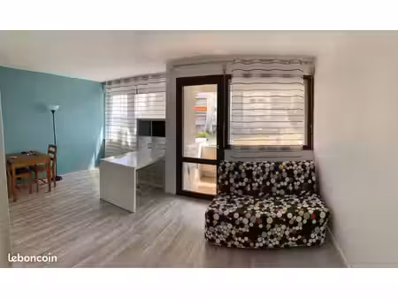 studio 24 78 m² avec balcon + cave + ascenseur – rentabilité 6 9 %