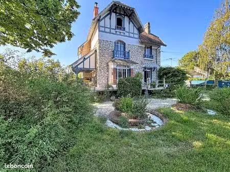 maison 7 pièces 171 m²