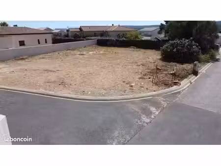 nouveau terrain à bâtir 717 m²