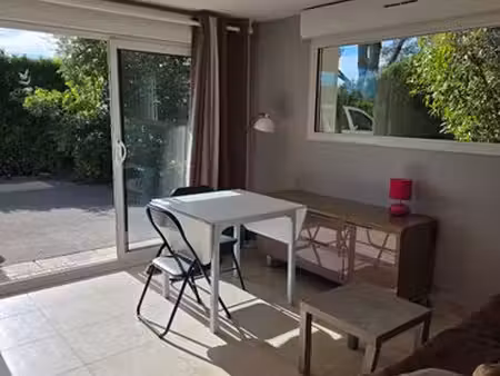 face au lac d annecy beau t3 de 40m2