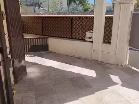 loue bas de villa refait à neuf