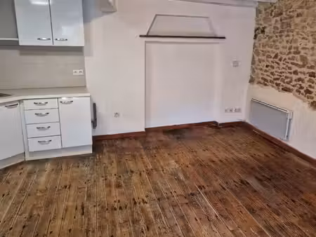 maison de village a louer