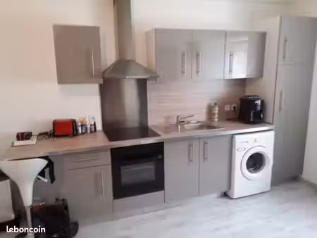 studio à louer au rdc avec cuisine équipée et fibre optique