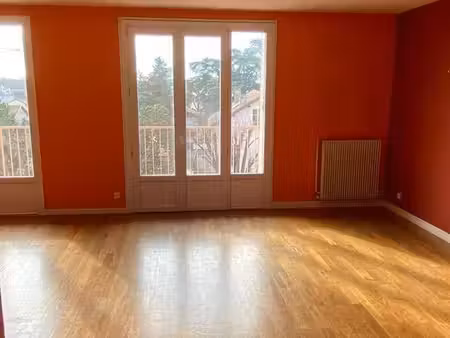 appartement 3 pièces 82 m²