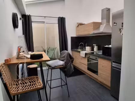 appartement t2 env 50m2 hyper centre avec terrasse
