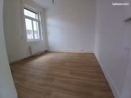 t2 38m² avec cour privative