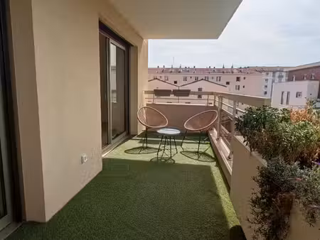 t3 meublé 74 m² avec balcon 13 m²  parking et cave – lyon 3e / monplaisir