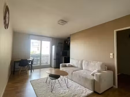 appartement t2 46m2 - balcon  parking - résidence calme
