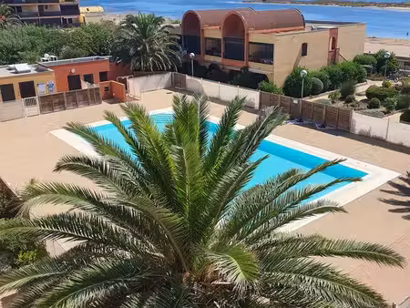 location studio meublé à 30 m de la plage du grazel – gruissan