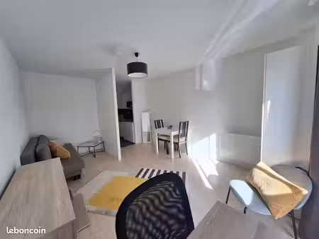 studio meublé