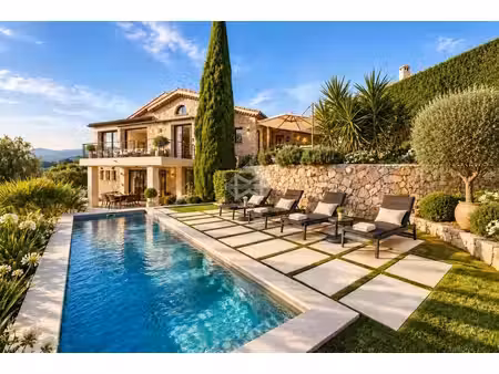 maison de luxe à vendre dans le quartier village-le val-cabrieres