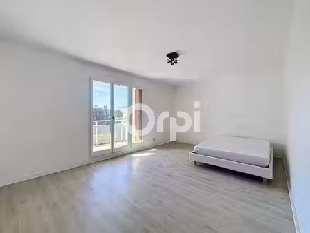 location meublée appartement 1 pièce 24.04 m² à longjumeau (91160)  484 €