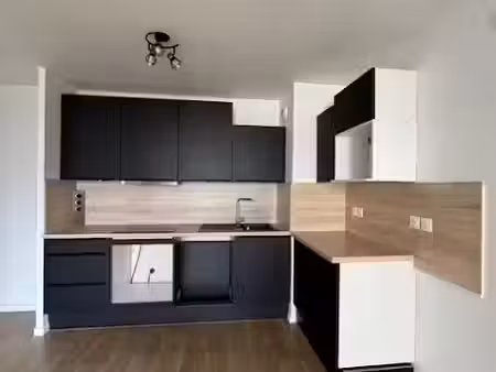 location appartement 2 pièces 44.79 m² à villepinte (93420)  895 €