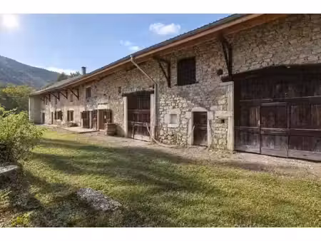 vente maison 7 pièces 175 m2 à marchamp