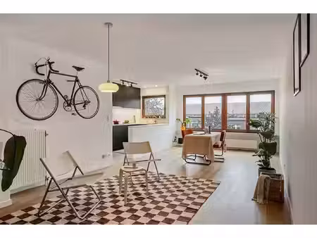 appartement te koop in merksem met 2 slaapkamers