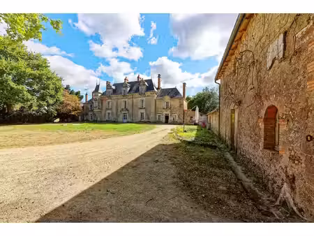 vente maison 12 pièces  400.00m²  rocheservière