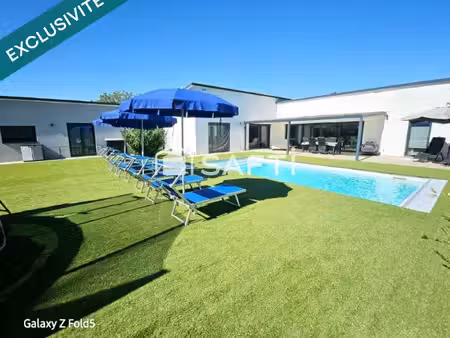 maison contemporaine d’exception – 216 m² – piscine chauffée – gîte indépendant