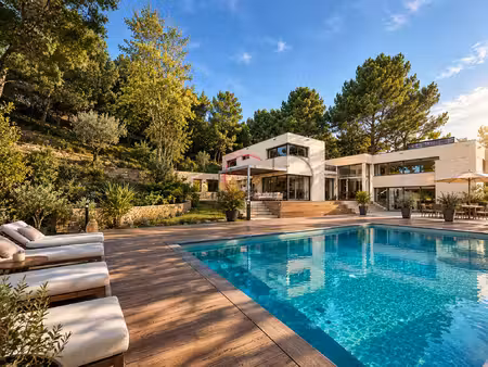 maison contemporaine 290 m2 sur 7700 m2 - 10 min d'aix-en-pr