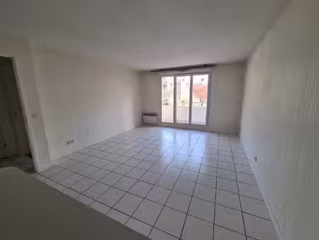 appartement 2 pièces 44 m² à louer bordeaux 33300 ? | era immobilier