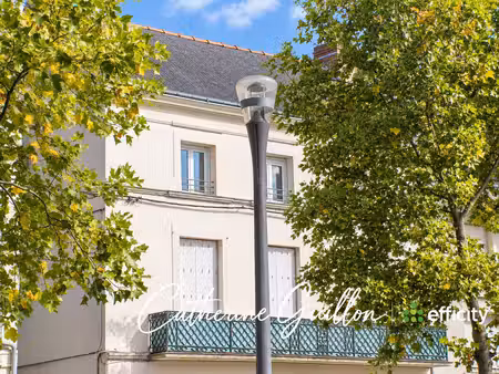 immeuble 8 pièces - 258 m²