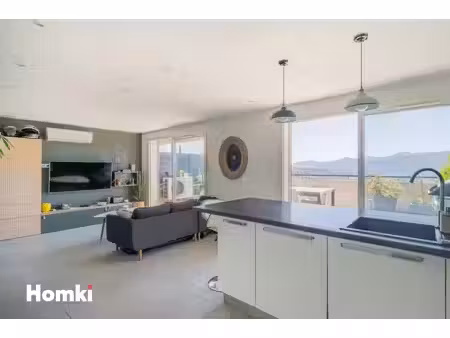appartement t3 de 111 m² à marseille 13012  rue pierre béranger