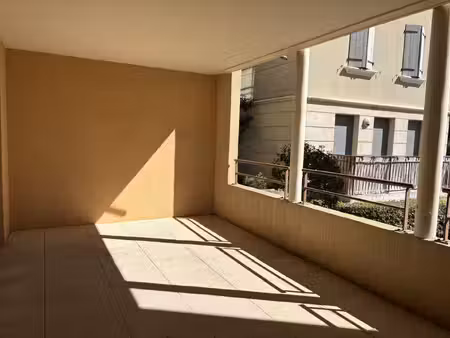 centre uzes  appartement t3