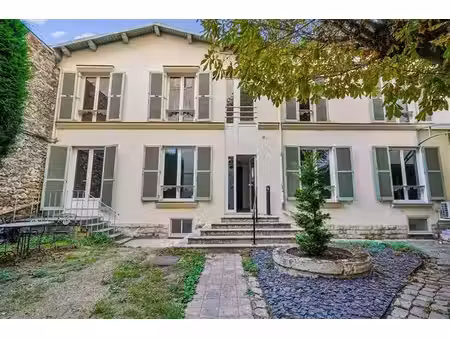 location bureau montrouge 270 m²