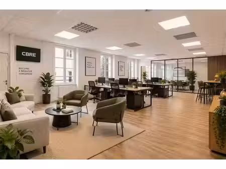 location bureau sevres 257 m²