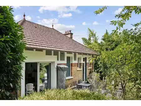 chatou - maison de 155 m² dont un studio independant de 35 m² avec beau potentiel - terrai