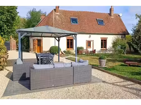 fermette de 1750 avec maison d'amis  piscine et dépendances