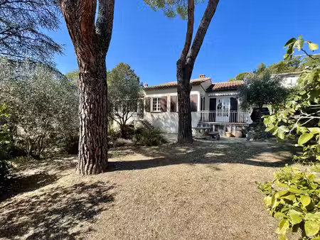 vaison centre - maison de plain pied dans quartier calme