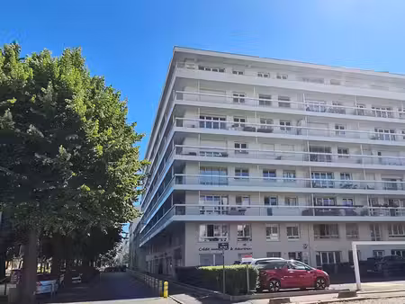 vente appartement 2 pièces 52m2 reims 51100 - 123000 € - surface privée