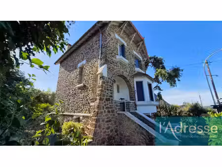vente maison 5 pièces  100.00m²  savigny