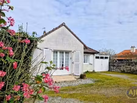 vente maison à cugand (85610) : à vendre / 82m² cugand
