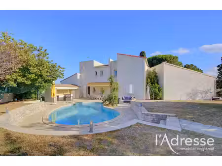 vente maison 7 pièces  207.00m²  furiani