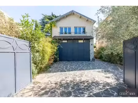 prestigieux immeuble de rapport en vente à le perreux-sur-marne  île-de-france