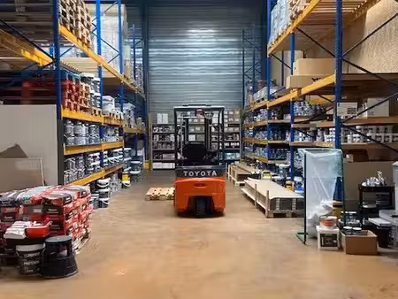 location local d’activités 410m²