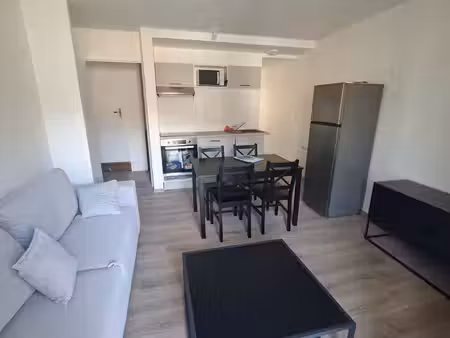 location appartement 2 pièces 34m²