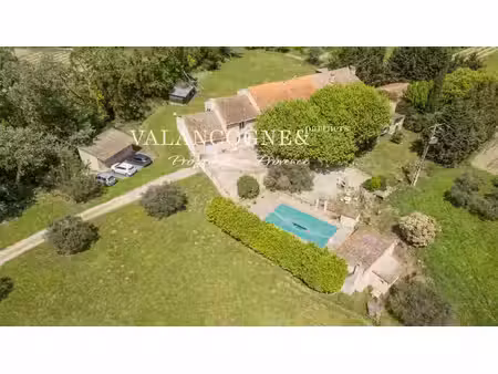 maison eyragues - 13 chambres - 695m²