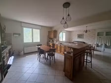 location appartement 2 pièces 66m²