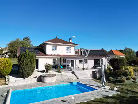 maison 5 pièces - 153 m²