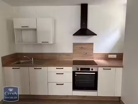 appartement à louer 2 pièces 66.89 m² - mézières-en-brenne (36) - 465€
